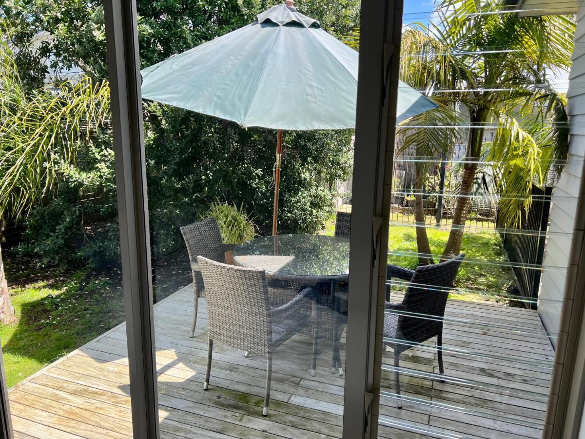 Bed and Breakfast Jennie'S In Whitianga Exterior foto