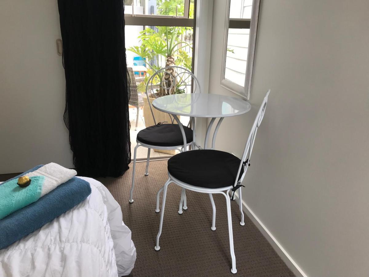 Bed and Breakfast Jennie'S In Whitianga Exterior foto